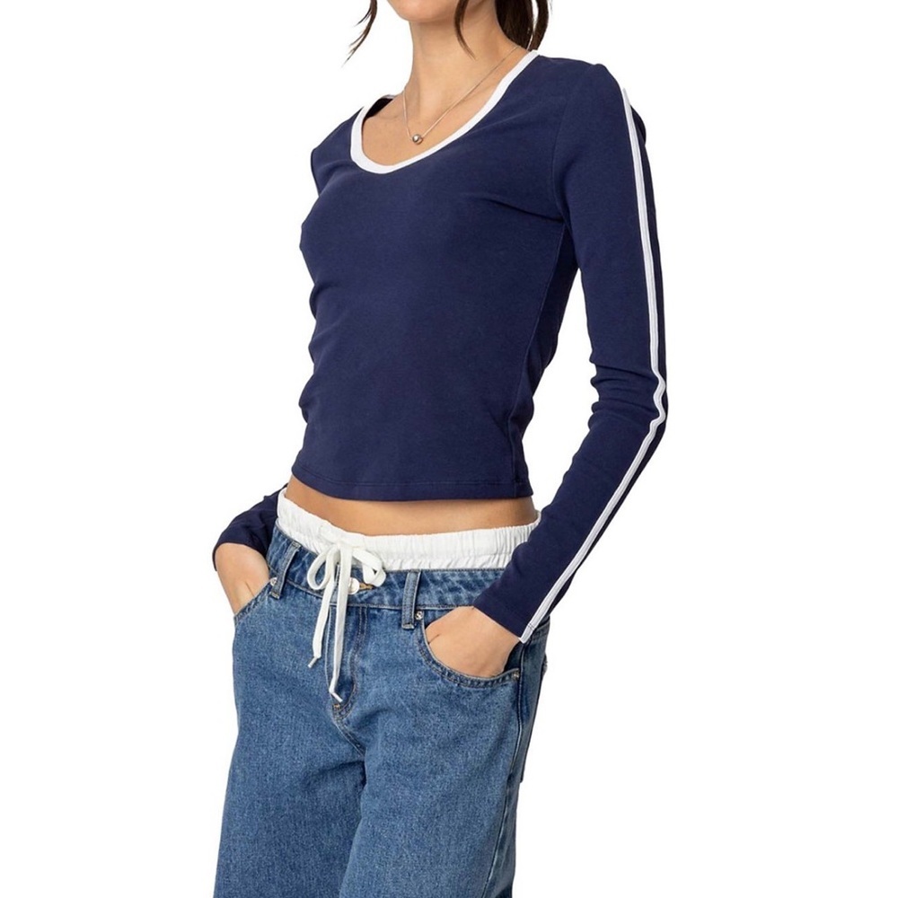 Edikted Contrast V Neck Long Sleeve T-Shirt XS